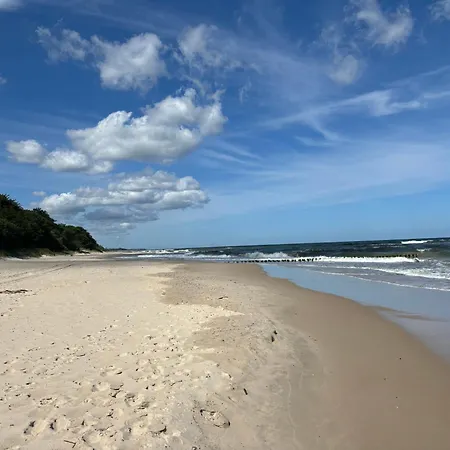 No 77 Ku Morzu Ustronie Morskie * סיאנוז'טי